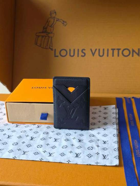 Picture of Louis Vuitton Wallets _SKUfw215337737fw